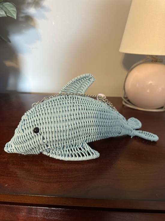 Tommy Bahama Handbags - Nwt Tommy bahama wicker dolphin bag